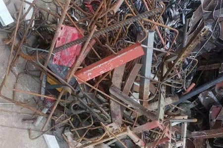 集贤双鸭山监狱大型模具设备回收,废旧设备回收多少钱 